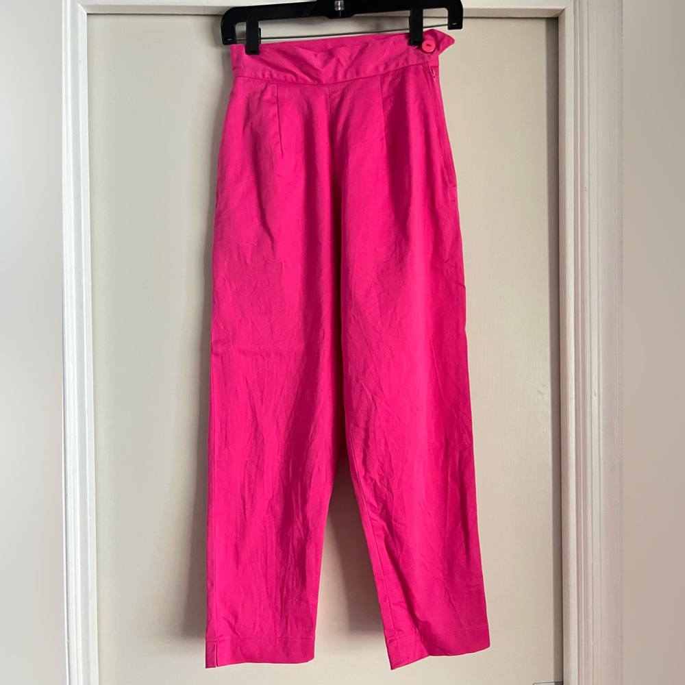 Vivien of Holloway Pink Pedal Pushers Pants